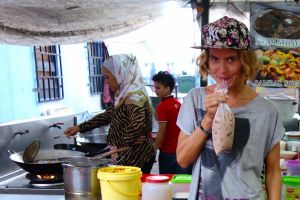 10 reasons why not to avoid street food