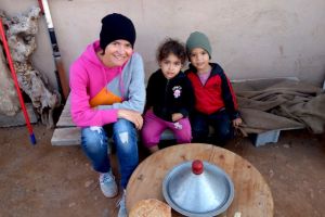 My máme hlad!!!! Aneb jak jsme čekali na ostatní, abychom se mohli vrhnout na skvělý tažín z mušlí - v malé vesnici na jihu Maroka