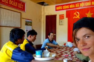 Bo on the road s nádražáky na čaji ve Vietnamu - od Authenic World Food