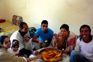Sváteční páteční oběd - kuskus - s marockou rodinkou od Authentic World Food