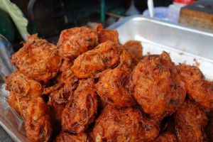 Onion pakoda - Onion fritters