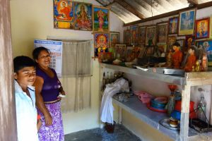 Family pray room in Sri Lanka - by Authentic World Food