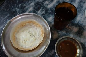 Egg and plain hoppers - Bithara Aappe