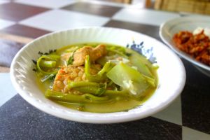 Zeleninové kari s tofu a tempehem - Santan sayur tempe